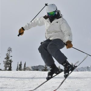 Meet your Posher, Tucker